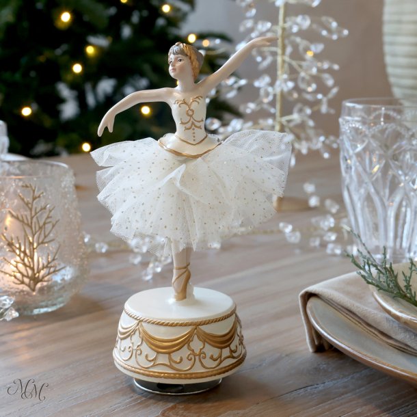 No�l Ballerina med tylsk�rt