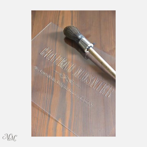 Stencil - Chapeau Musnier