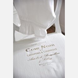 Stencil - Cuir Noir